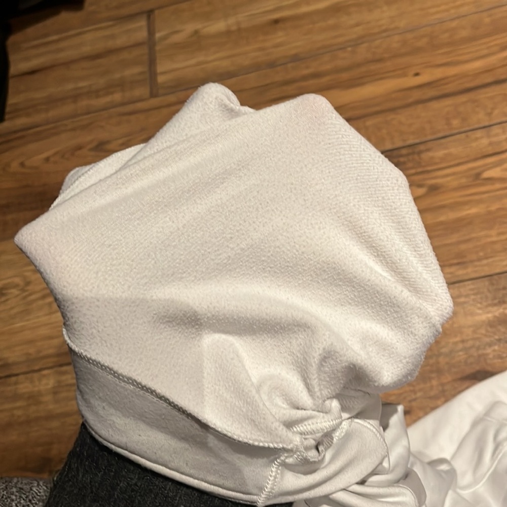 Workout top - Picture 3 of 4
